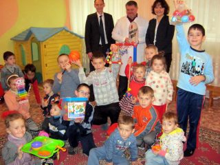 Дітвора радіє новим іграм Дітвора радіє новим іграм