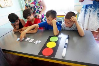 Заходи з безпеки дорожнього руху для маленьких пацієнтів
