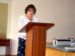Виступає голова профкому Є. Нагорна