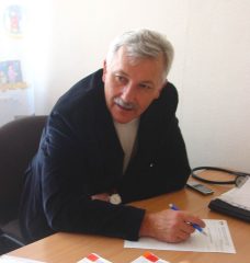 Прийом веде Довгань О.М., доктор медичних наук, заступник директора Центру з хірургічної роботи Прийом веде Довгань О.М., доктор медичних наук, заступник директора Центру з хірургічної роботи