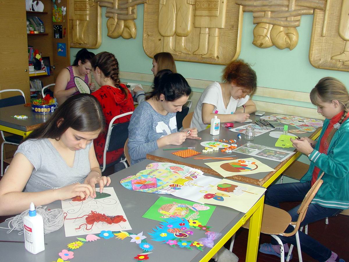 Дитячі творчі роботи, присвячені Великодню, в обласній дитячій клінічній лікарні