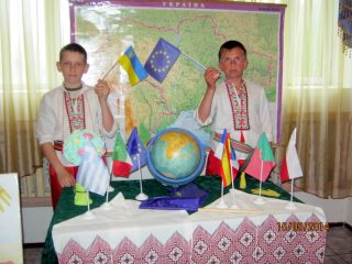 В санаторії для дітей з батьками "Дачний" В санаторії для дітей з батьками "Дачний"