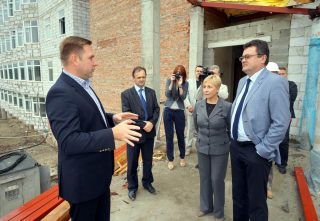 Візит директора та експертів національного проекту "Нове життя - нова якість охорони материнства і дитинства" на будівельний майданчик Волинського обласного перинатального центру Візит директора та експертів національного проекту "Нове життя - нова якість охорони материнства і дитинства" на будівельний майданчик Волинського обласного перинатального центру