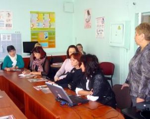Зустріч голови правління ЦППС "Любисток" Л.В. Переходько з класними керівниками Зустріч голови правління ЦППС "Любисток" Л.В. Переходько з класними керівниками
