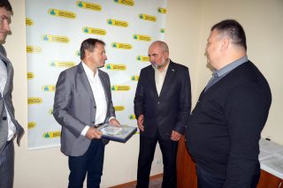 Вручення відзнак Вручення відзнак