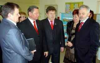 Зліва направо: генеральний директор ВОДТМО Г. Ващилін, Голова Волинської облдержадміністрації М. Романюк, Голова Волинської обласної ради А. Грицюк, Головний державний санітарний лікар Волинської області Н. Янко, Міністр охрони здоров’я України В. Князевич Зліва направо: генеральний директор ВОДТМО Г. Ващилін, Голова Волинської облдержадміністрації М. Романюк, Голова Волинської обласної ради А. Грицюк, Головний державний санітарний лікар Волинської області Н. Янко, Міністр охрони здоров’я України В. Князевич