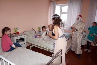 Лікарі-інтерни з розвагами для дітей Лікарі-інтерни з розвагами для дітей