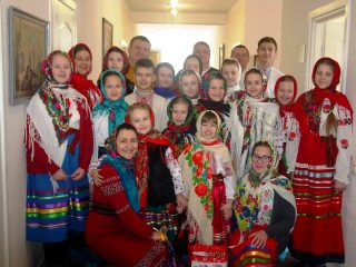 Фольклорний ансамбль “Зоряниця” Фольклорний ансамбль “Зоряниця”