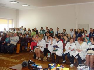 Удосконалюємо практичні навики по невідкладній допомозі Удосконалюємо практичні навики по невідкладній допомозі