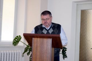 О. Лопатін