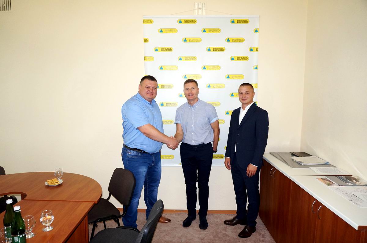 В центрі – Марцін Павліковскі
