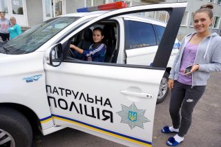 Патрульна поліція про безпечну поведінку