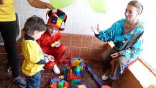 Волонтери Ківерцівського медичного коледжу в санаторії для дітей з батьками «Дачний» Волонтери Ківерцівського медичного коледжу в санаторії для дітей з батьками «Дачний»
