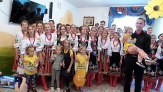 Волонтери Ківерцівського медичного коледжу в санаторії для дітей з батьками «Дачний» Волонтери Ківерцівського медичного коледжу в санаторії для дітей з батьками «Дачний»