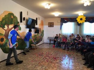 Волонтери “Volunteer Community общини прогресивного іудаїзму” у санаторії для дітей з батьками “Дачний”