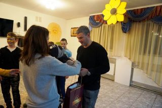 Сувеніри для співака