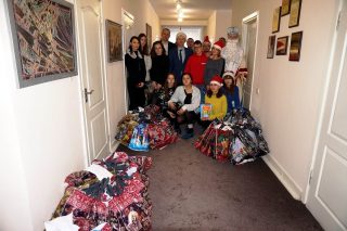 Гості з подарунками у лікарні