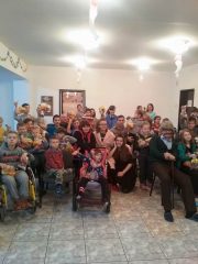 Різдвяні вітання від Церкви Христа Спасителя Різдвяні вітання від Церкви Христа Спасителя