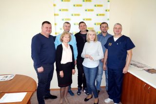 Зліва направо: Сергій Ляшенко, Вячеслав Рубльов, Тетяна Жураківська, Юрій Савчук, Рита Лімрот, Ігор Алексеєв, Ігор Дородних Зліва направо: Сергій Ляшенко, Вячеслав Рубльов, Тетяна Жураківська, Юрій Савчук, Рита Лімрот, Ігор Алексеєв, Ігор Дородних