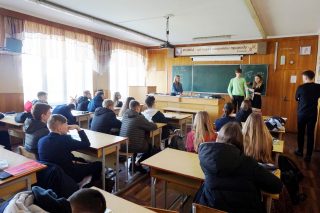 Лікарі інтерни ВОДМО в гостях у старшокласників 22 школи