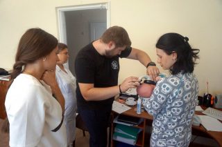 Благодійний фонд «Свічадо» передав у ВОДКЛ прилад для діагностики патології слуху у новонароджених Благодійний фонд «Свічадо» передав у ВОДКЛ прилад для діагностики патології слуху у новонароджених