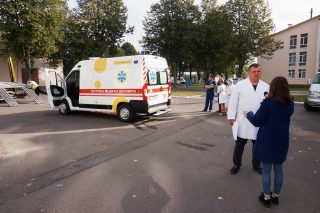 Подарунок хворим новонародженим Волині в День захисту пацієнта