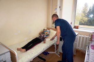 Тіна Кароль допомагає хворим діткам