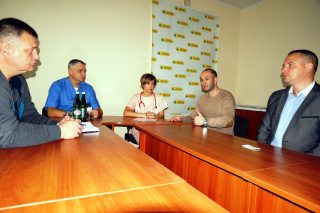 Зліва направо: Сергій Ляшенко, Ігор Дородних (медичний директор), Яна Рижко, Вадим Хаджиоглов, Іван Люсак
