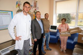 Благодійний візит голови правління МБФ «Центр соціальних проектів майбутнього» та директора Волинської дирекції АТ «Укрпошта» у КП «ВОДТМО»